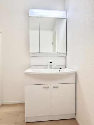 ʑEʏ 邢ʏ͖̎yłႢł