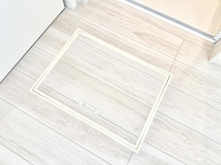 ̑ ݔBꂽ[Xy[XŉƑŜXbL