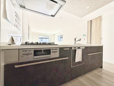 �L�b�`�� �������Ƒ����J��[�߂�A������̂���L�b�`��