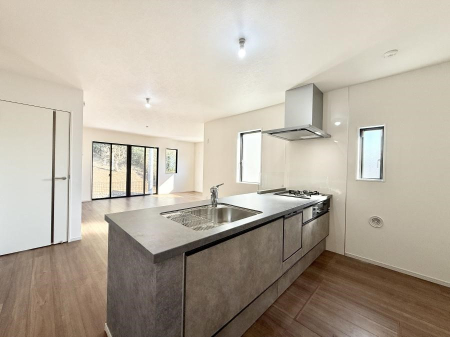 �L�b�`�� �������Ƒ����J��[�߂�A������̂���L�b�`��