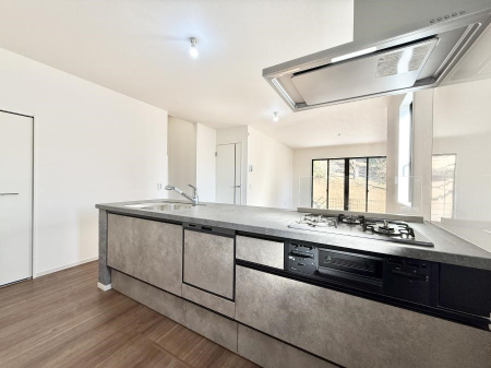 �L�b�`�� ���������y���݂ƐH�ׂ�K����͂���L�b�`��