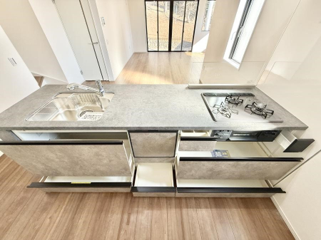 �L�b�`�� �����������������Ɗy�����Ȃ�A���K�ȃL�b�`�����