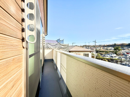 �o���R�j�[ ������ ���R��g�߂Ɋ�����A�J���I�ȃo���R�j�[