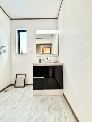 ���ʑ�E���ʏ� �������Ƒ��݂�Ȃ��g���₷���z�u�ł�