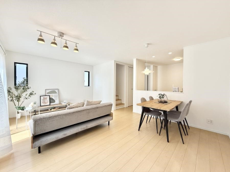 ���r���O �����������������Ɠ��ʂɂ���A�e���̋��