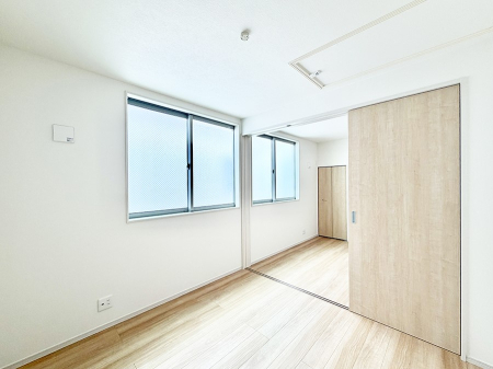 �q������ �����������̍D�݂ɍ��킹���C���e���A�𐮂��₷�����𔽉f�ł���ꏊ�ł�