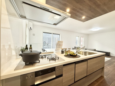 �L�b�`�� �������Ƒ����J��[�߂�A������̂���L�b�`��