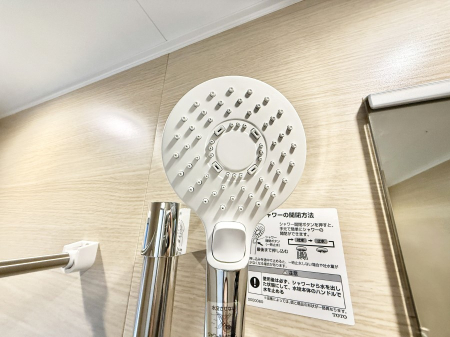 ���̑����� �ݔ����킴�킴�V�����[�����̃��o�[�܂Ŏ��L�΂��K�v���Ȃ��A�ȒP�Ɏ~���ł���