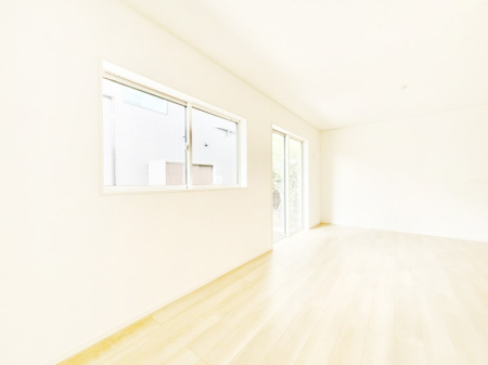 ���r���O ���������C�ɓ���̏ꏊ�ŁA�̂�т�Ƃ������Ԃ�