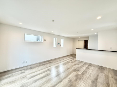 ���r���O ���������R�Ɖ�b�����܂��A�S�n�悢�ЂƂƂ�