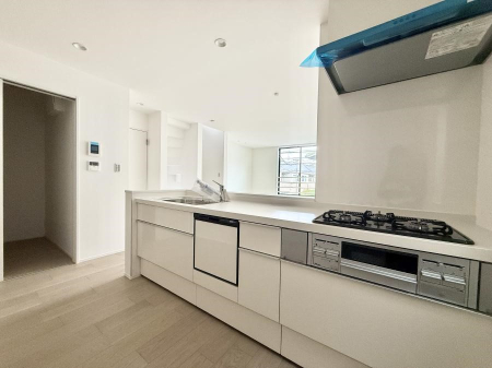 �L�b�`�� �������Ƒ����J��[�߂�A������̂���L�b�`��