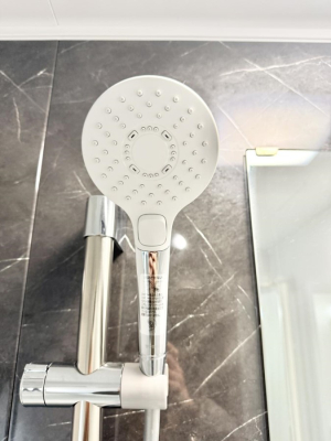 ���̑����� �ݔ����킴�킴�V�����[�����̃��o�[�܂Ŏ��L�΂��K�v���Ȃ��A�ȒP�Ɏ~���ł���