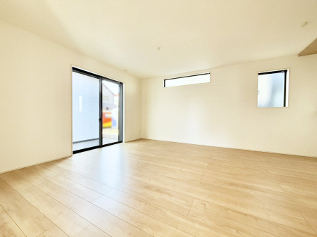 rO 났ƏΊ炪W܂AS܂郊rO