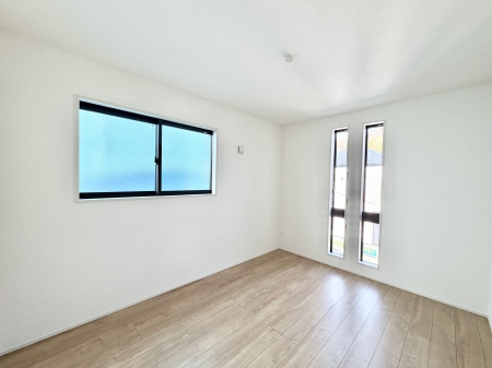 �Q�� ���������̔z�u��ʋC���̗ǂ��݌v�ŕ����̋�C�������炸�A��ɐV�N�ȋ�C������܂�