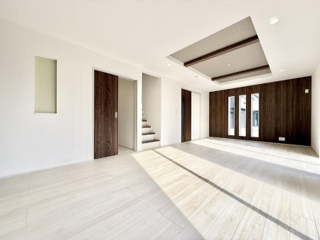 ���̑����� �������Ƒ��̏Ί炪���ӂ��A���났�̋��