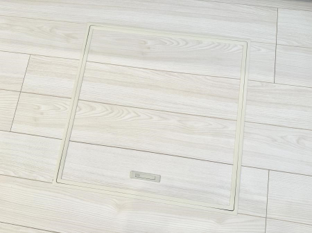 ̑ ݔBꂽ[Xy[XŉƑŜXbL