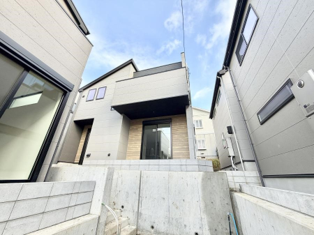 nOώʐ^ OρV炵n܂ꏊŁAƑJ[߂