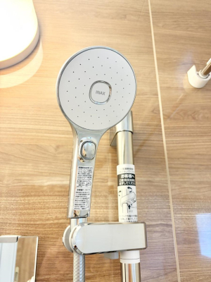 ���̑����� �ݔ����킴�킴�V�����[�����̃��o�[�܂Ŏ��L�΂��K�v���Ȃ��A�ȒP�Ɏ~���ł���