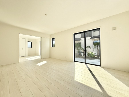 ���r���O �����������������Ɠ��ʂɂ���A�e���̋��