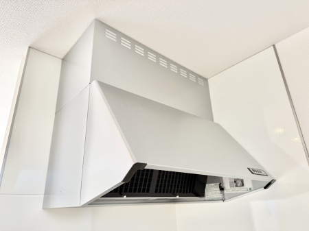 ���̑����� �ݔ����t�[�h�ɕ����Ă���ׁA���������C��ɗU������A�����I�ɔr�����ł��܂�