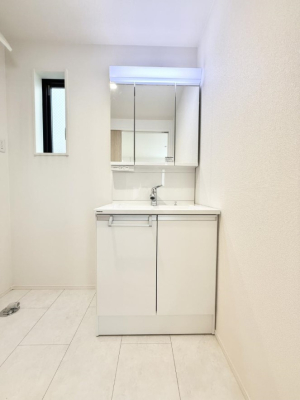 ʑEʏ 邢ʏ͖̎yłႢł