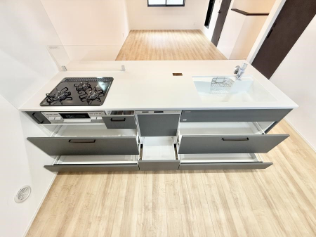 �L�b�`�� �������Ƒ����J��[�߂�A������̂���L�b�`��