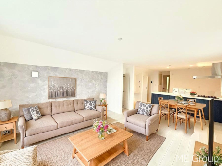 ���r���O ���������R�Ɖ�b�����܂��A�S�n�悢�ЂƂƂ�