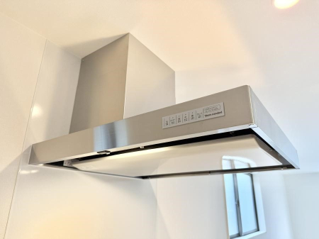 ���̑����� �ݔ����������̏��C����������C��ɗU������A�����I�ɔr�����ł��܂��B