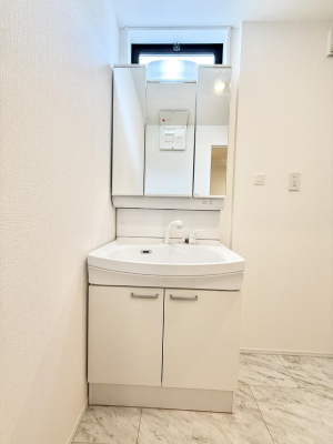 ���ʑ�E���ʏ� �������Ƒ��݂�Ȃ��g���₷���z�u�ł�