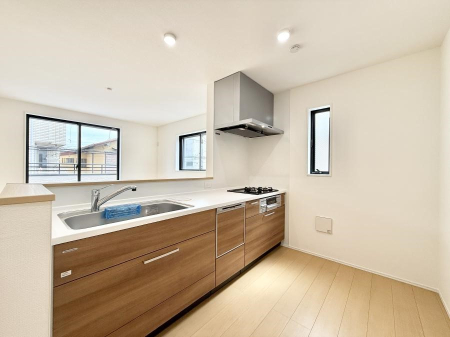 �L�b�`�� �������Ƒ��ƂȂ���A�R�~���j�P�[�V�����̏�