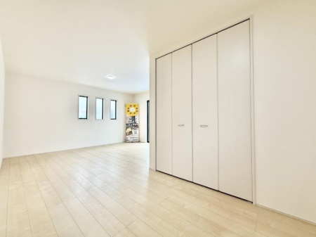 rO 났ƏΊ炪W܂AS܂郊rO