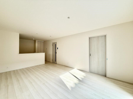 rO 났ƏΊ炪W܂AS܂郊rO