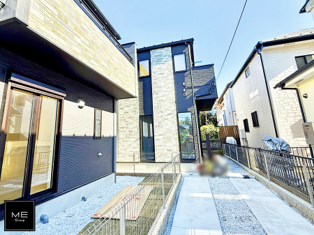 nOώʐ^ OρV炵n܂ꏊŁAƑJ[߂