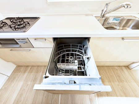 ���̑����� �ݔ����H��̕ЂÂ����H��킪����Ύ��Z�ɁB���Ƒ��Ƃ̎��Ԃ𑝂₹�܂�