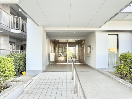 GgX OρGgX͂ꂢɂĂ܂