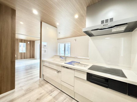 �L�b�`�� �������Ƒ����J��[�߂�A������̂���L�b�`��