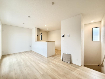 rO 났ƏΊ炪W܂AS܂郊rO