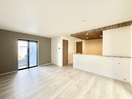 rO 났ƏΊ炪W܂AS܂郊rO