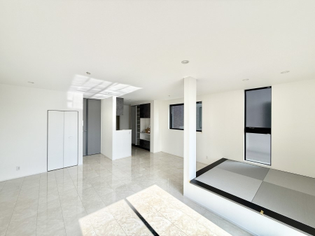 rO 났ƏΊ炪W܂AS܂郊rO