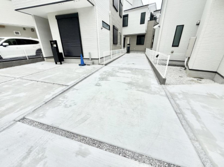  �O�ρ������̒��Ԃ����K��