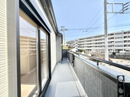 �o���R�j�[ ������ ���R��g�߂Ɋ�����A�J���I�ȃo���R�j�[