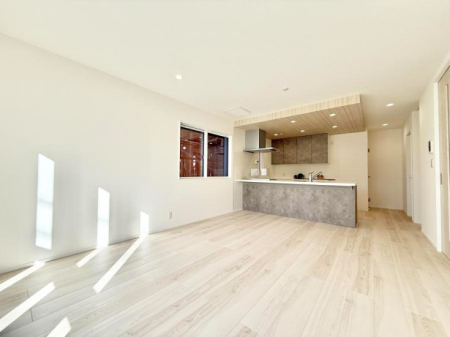 ���r���O ���������났�ƏΊ炪�W�܂�A�S���܂郊�r���O