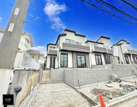 nOώʐ^ OρV炵n܂ꏊŁAƑJ[߂