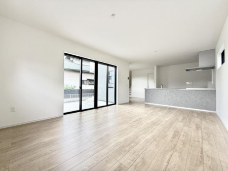 rO 났ƏΊ炪W܂AS܂郊rO