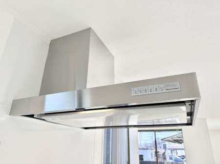 ���̑����� �ݔ����������̏��C����������C��ɗU������A�����I�ɔr�����ł��܂��B