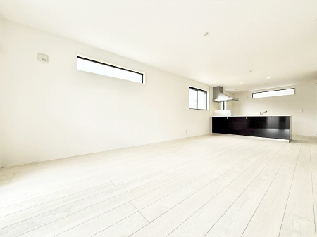 ���r���O ���������났�ƏΊ炪�W�܂�A�S���܂郊�r���O