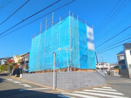 nOώʐ^ OρV炵n܂ꏊŁAƑJ[߂