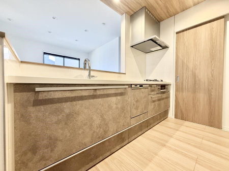 �L�b�`�� �����������������Ɗy�����Ȃ�A���K�ȃL�b�`�����