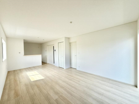 rO 났ƏΊ炪W܂AS܂郊rO