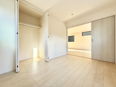 �q������ ����